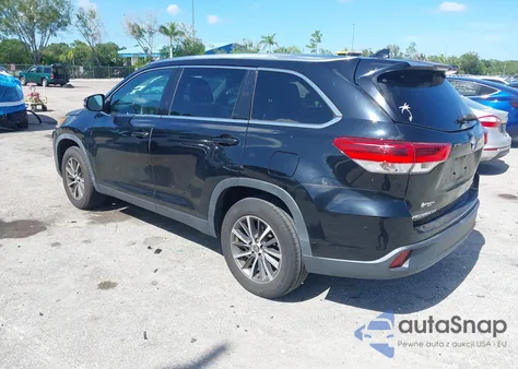 2019 Toyota Highlander Xle z USA, uszkodzony, nr VIN 5TDKZRFH9KS363199